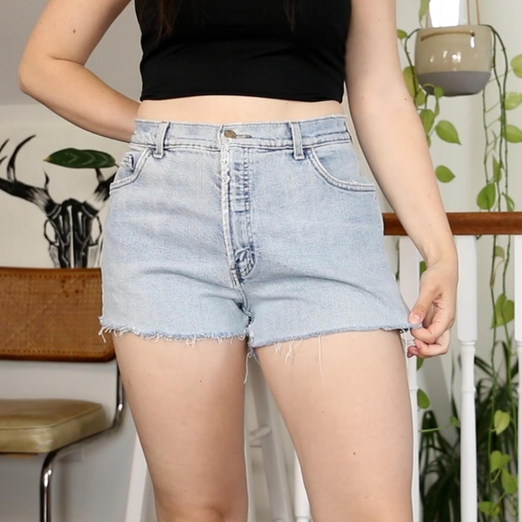 Vintage Jean Shorts - Picture 2 of 4